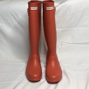 Classic Hunter Tall Boots Retired Color!